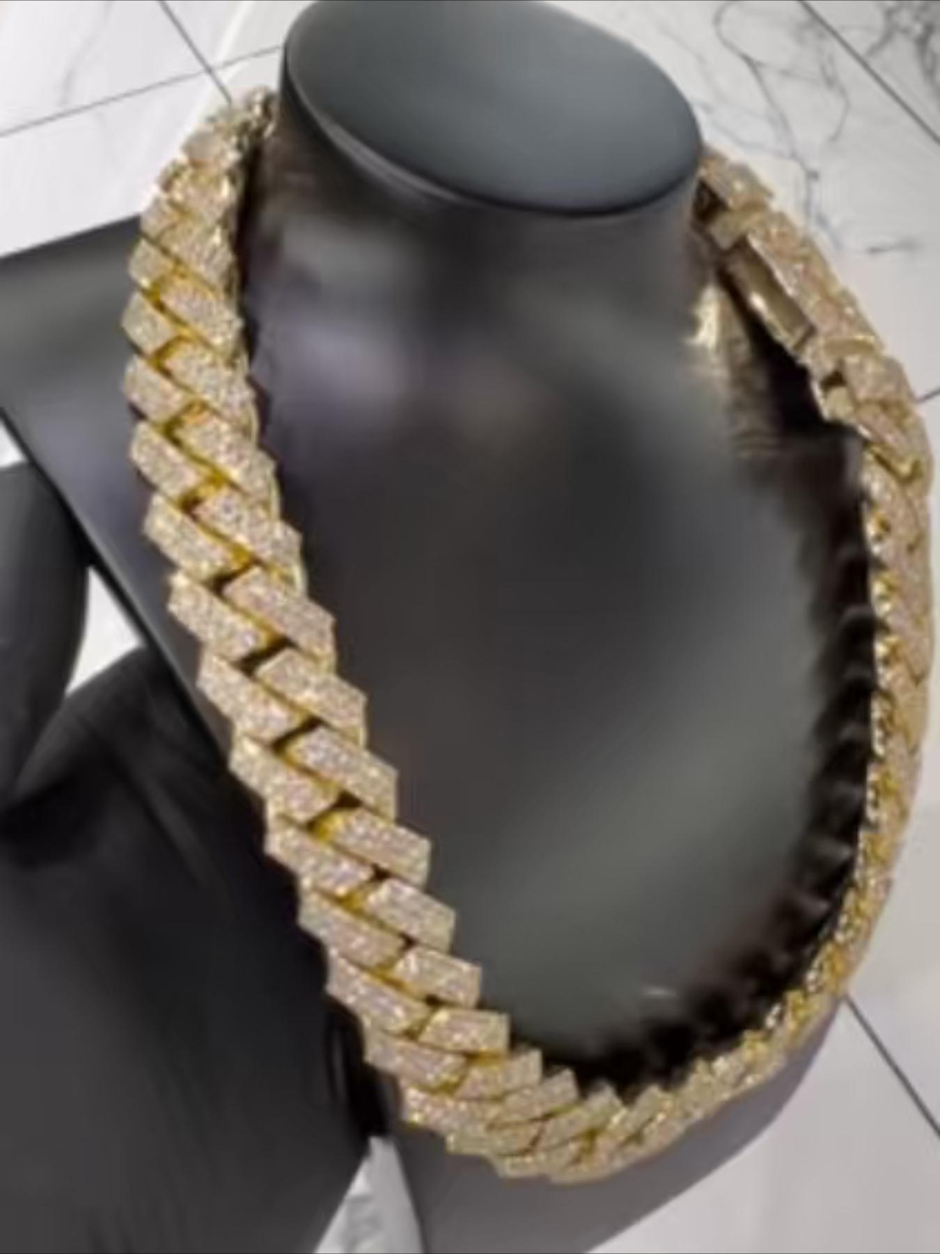 Photography Lighting Position - Collar cubano de diamantes brillantes de